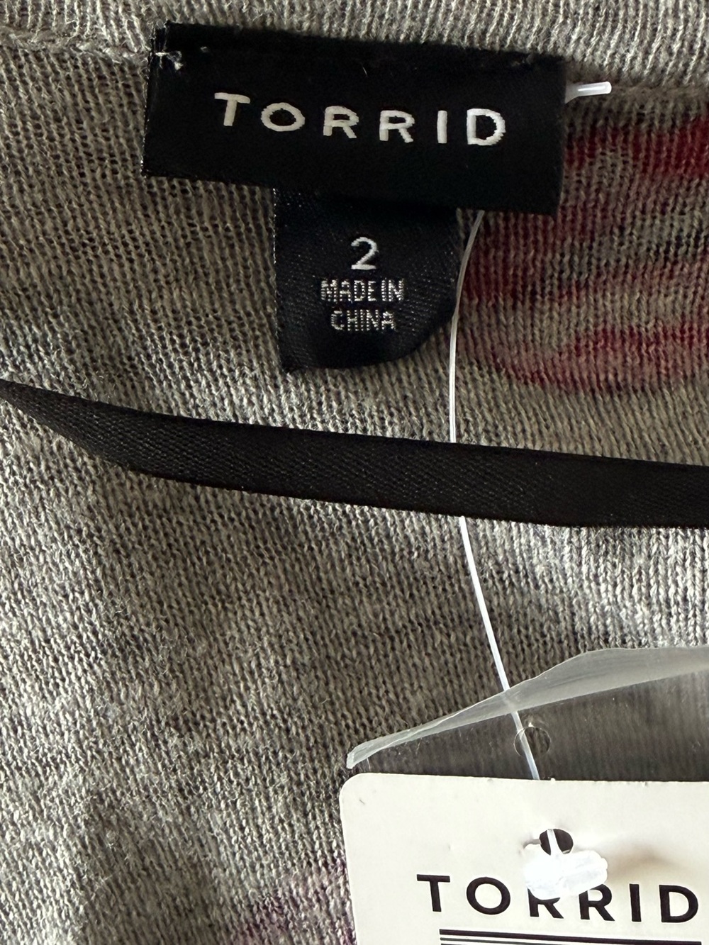 torrid Gray Button-Front Cardigan with Red & Purple Lip Print - Picture 2 of 4